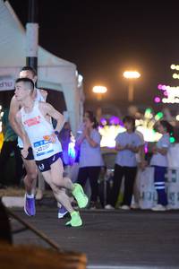 BIB: 40200
                            <button type="button" onclick="openModal(22929621)" class="btn btn-primary btn-sm float-right btn-popup" data-toggle="modal" data-target=".modal-high-quality">
                        <i class="fas fa-shopping-cart"></i> Add to Cart
                    </button>
                                            <button type="button" onclick="isThisMe(22929621, true)" class="btn btn-success btn-sm float-right btn-popup btn-isme hidden" data-toggle="tooltip" data-placement="bottom" title="นี่คือรูปของคุณใช่ไหม คลิกที่นี่เพื่อเอาเข้าอัลบั้ม">
                        <i class="fas fa-plus"></i> Add to album
                    </button>
                    <button type="button" onclick="isThisMe(22929621, false)" class="btn btn-warning btn-sm float-right btn-popup btn-isnotme hidden">
                        <i class="fas fa-ban"></i> Remove from album
                    </button>